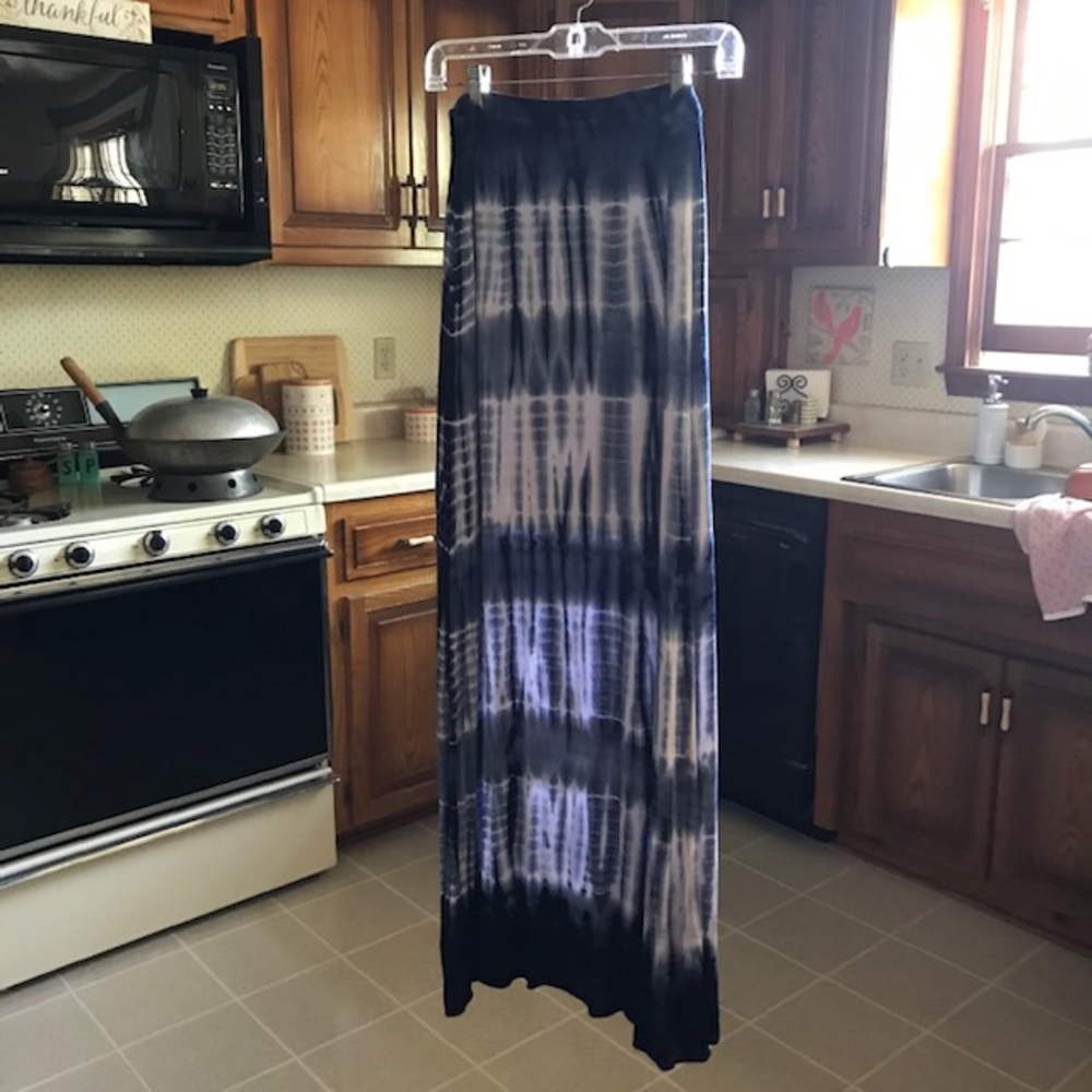 Md Boho Maxi Skirt Tie-Dyed Navy Blue to Light Blue 41”